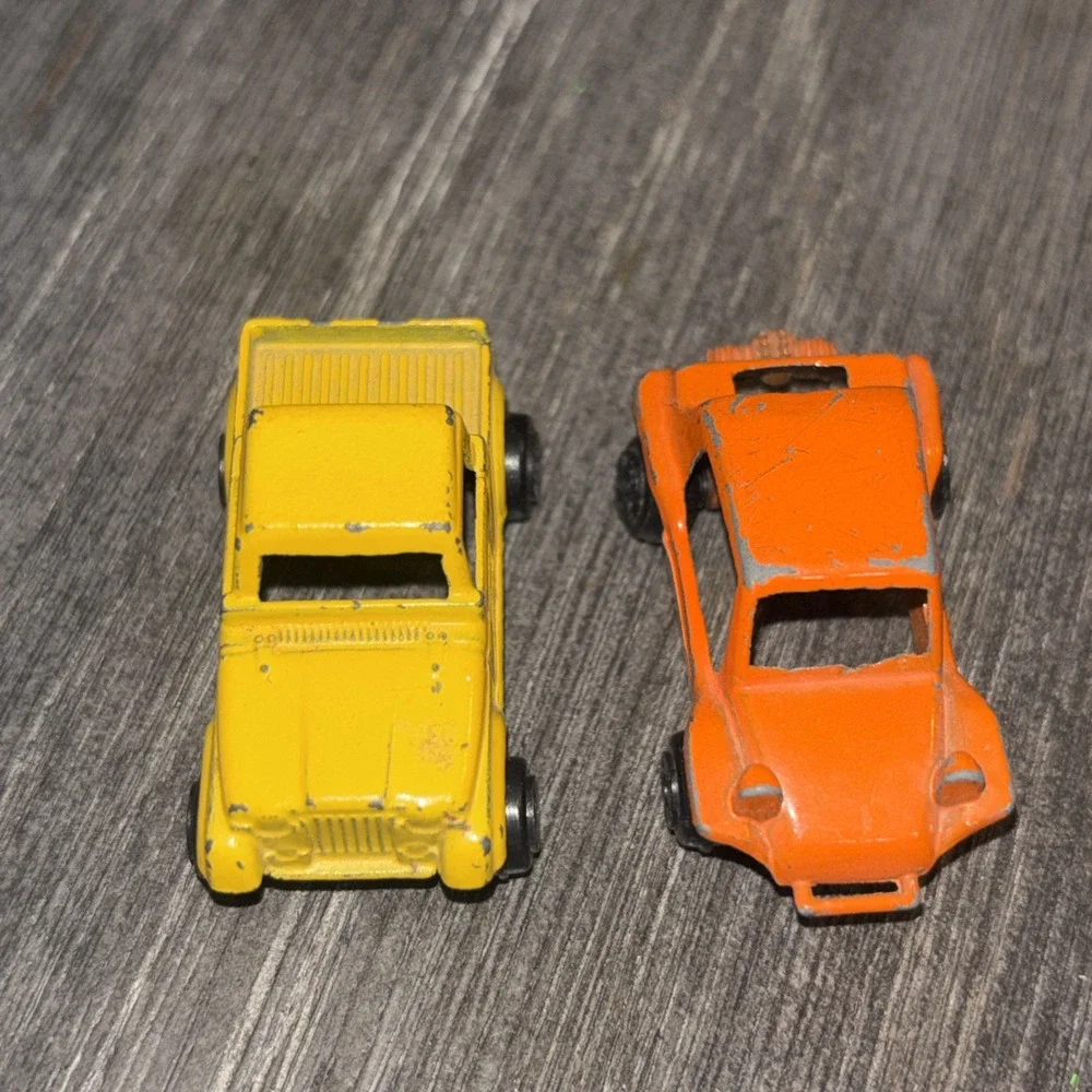 Lot Of 4 Tootsie Toy Metal Cars And Boat